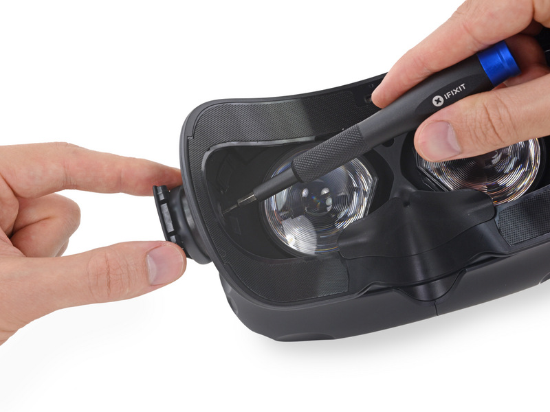 تعمیر عینک واقعیت مجازی اچ تی سی وایو HTC vive 02
